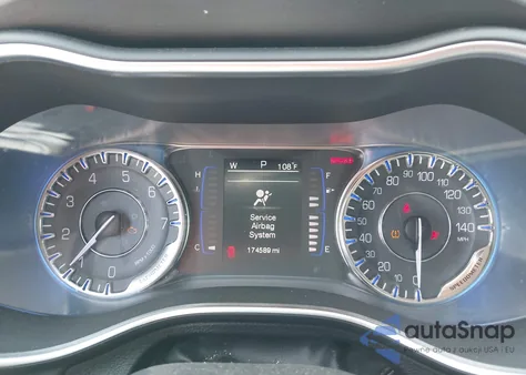 2015 Chrysler 200 Limited из США, поврежденный, VIN 1C3CCCAB5FN590167